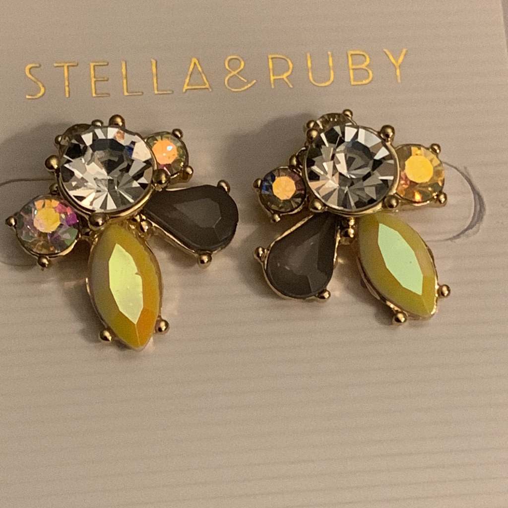 Stella Ruby Earrings 15$